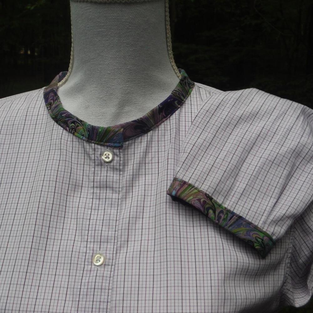 Purple Swirl Medium Fitted Blouse w Banded Collar - Picture 3 of 7